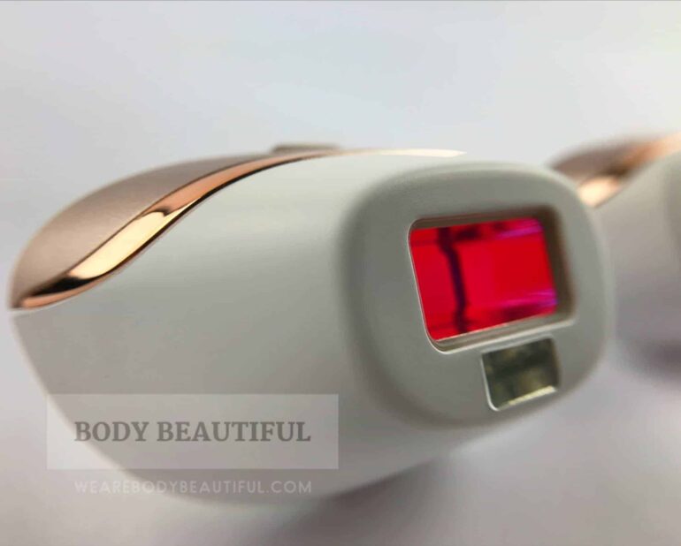 the small 2cm2 precision window has a red filter to make the flashes more comfy.