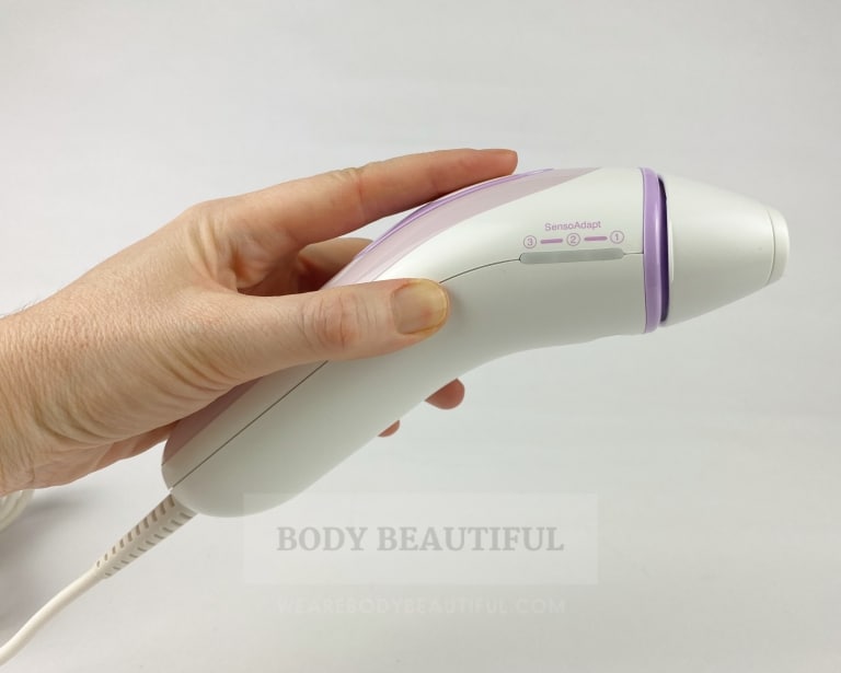 How to hold the Braun Pro 3 IPL for face & underarms