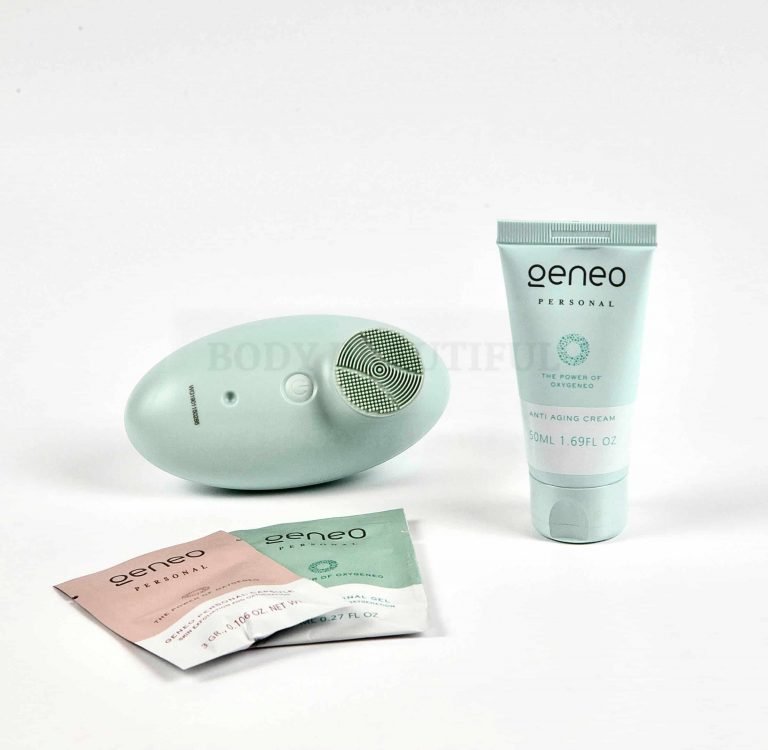 Tripollar Geneo device with cleansing brush had, 2 sachets for an oxygen boosting facial and follow-up anti-aging moisturiser.
