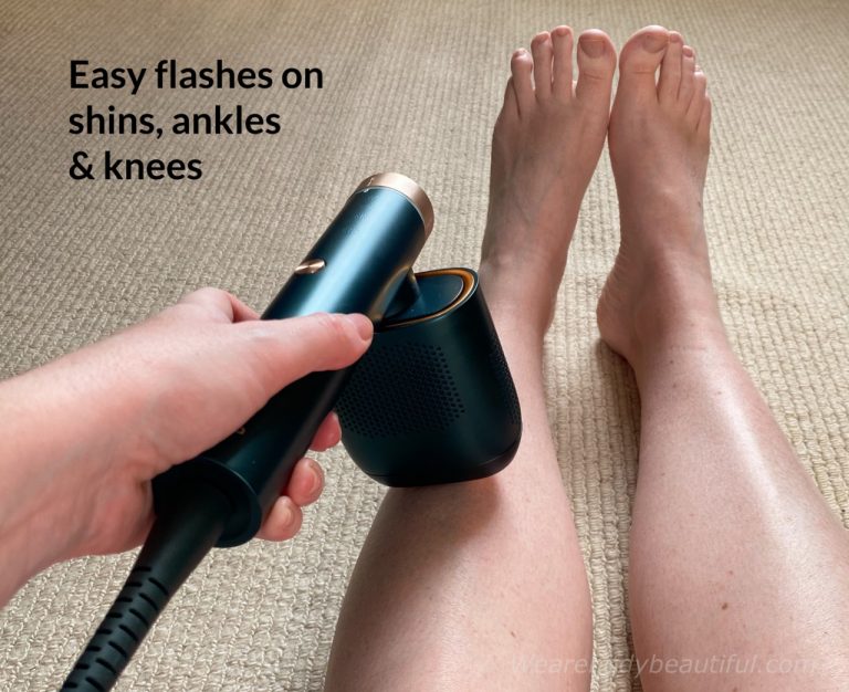The JOVS Venus Pro IPL is very easy to flash on bony and uneven areas such as shins, ankles and knees